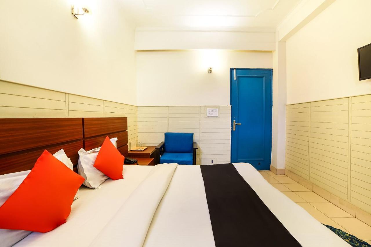 Capital O 48354 The Nest Nueva Delhi Exterior foto